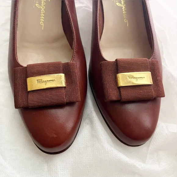 salvatore ferragamo 8 AAAA パンプス Salvatore Ferragamo -Sz 8 3A AAA Exquisite Black Gancini